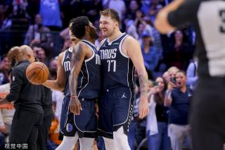 更是一位拥 更是一位拥